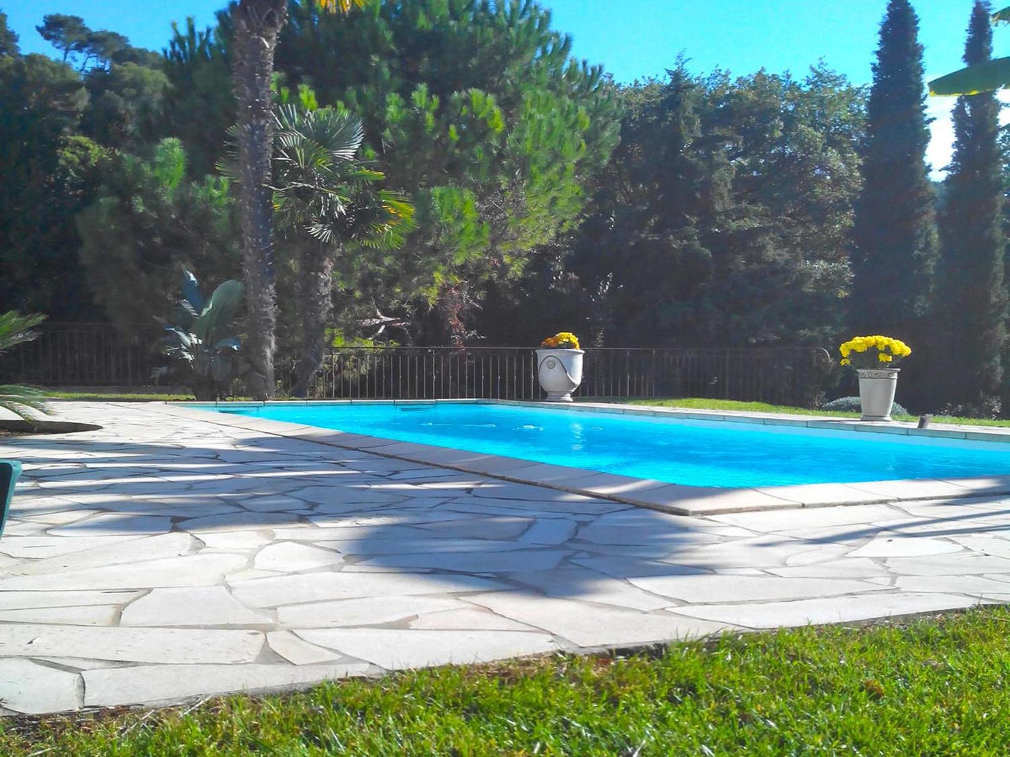 Peaceful Villa In Saint Paul De Vence With Pool Buitenkant foto