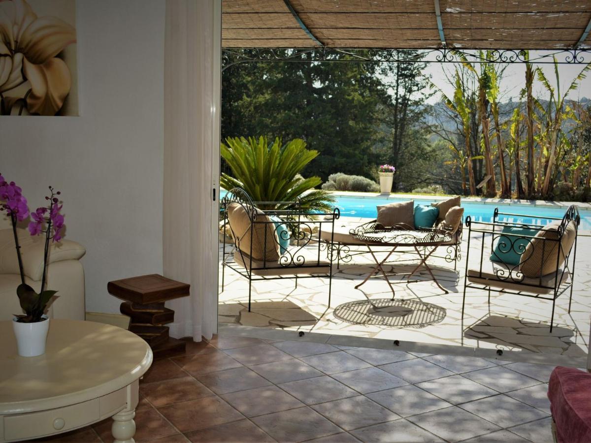 Peaceful Villa In Saint Paul De Vence With Pool Buitenkant foto
