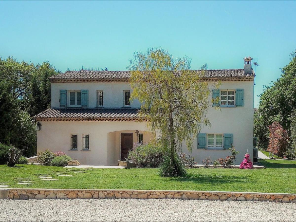 Peaceful Villa In Saint Paul De Vence With Pool Buitenkant foto